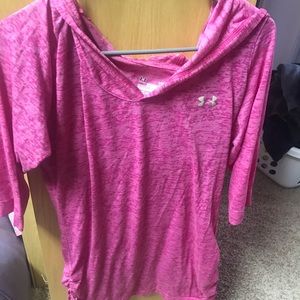 Under armour pink shirt. Excellent condition